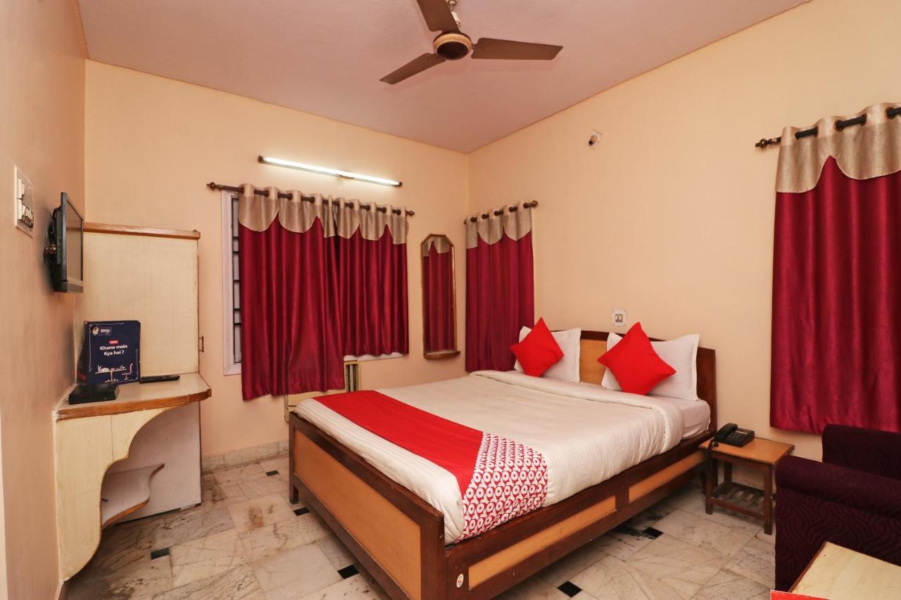 Oyo 17424 Hotel Swagat Gaya Esterno foto