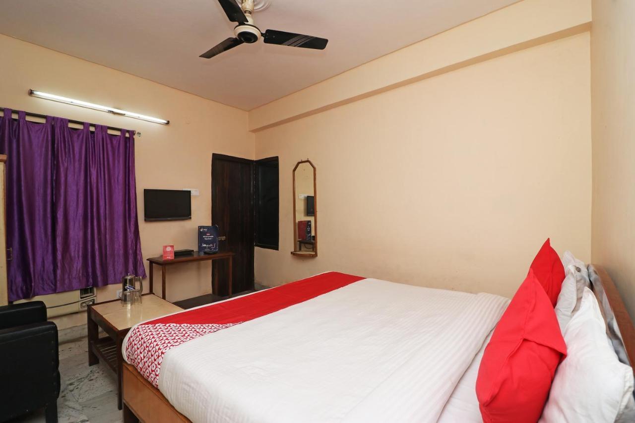 Oyo 17424 Hotel Swagat Gaya Esterno foto